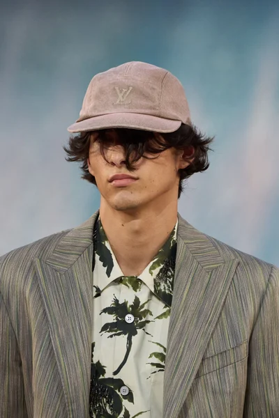 Look 107